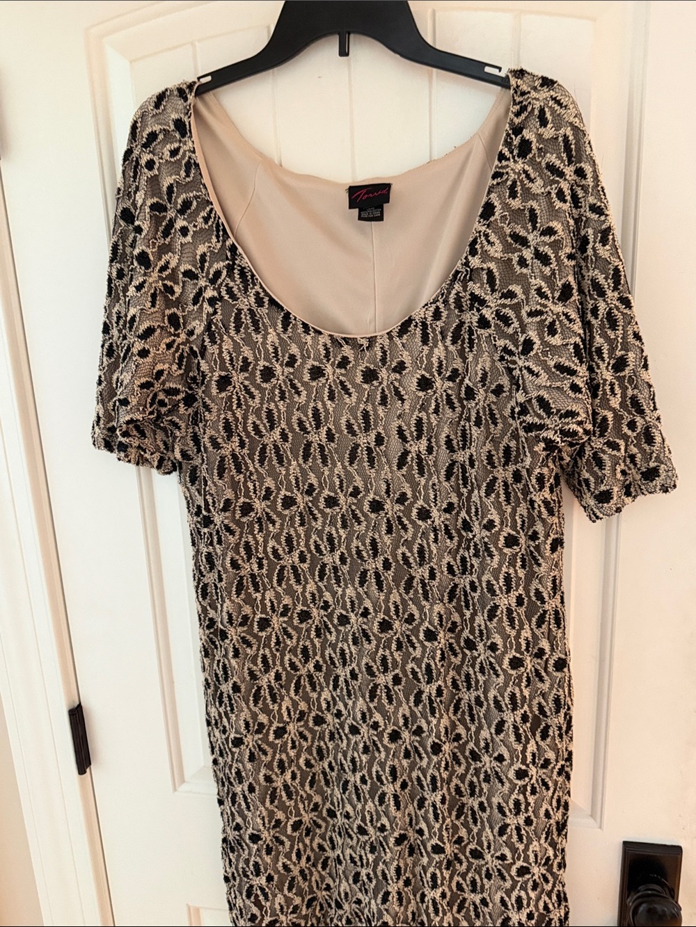 Torrid Black and Cream Lace-Overlay Shirt Sleeve Scoop Neck Dress